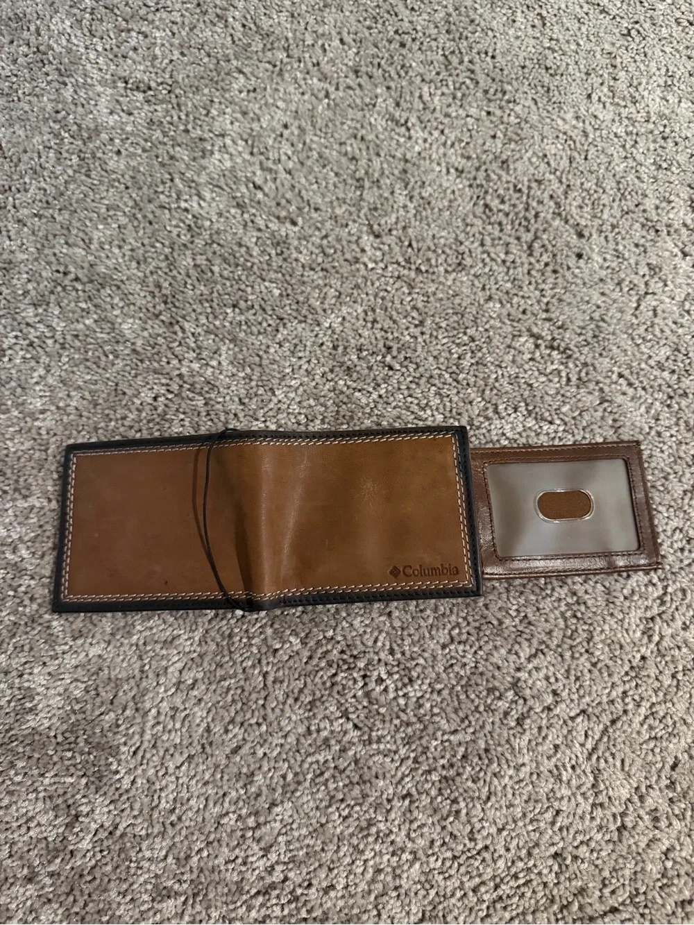 NEW COLUMBIA Men Wallet Billfold Genuine Coated Brown Leather
